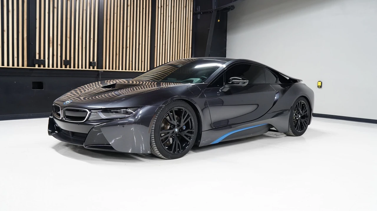 2014 BMW i8 - Image 2 of 21