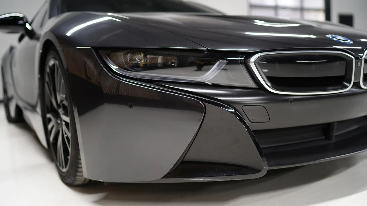 2014 BMW i8 - Image 13 of 21