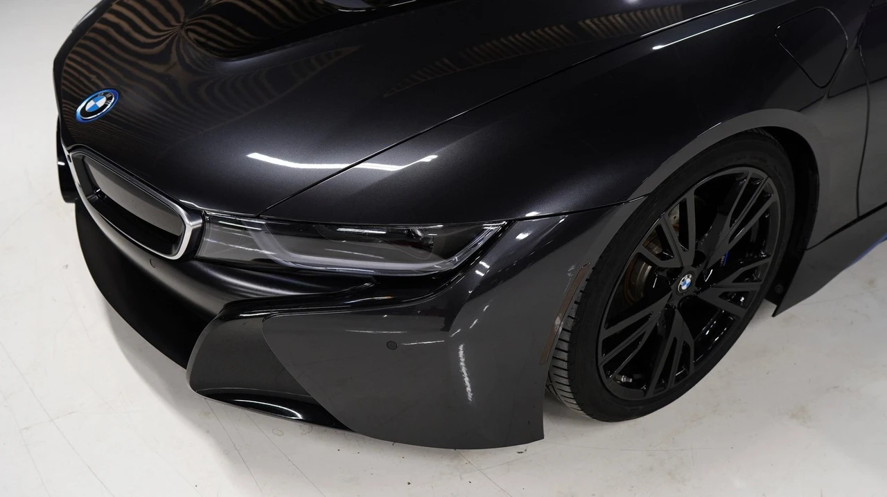 2014 BMW i8 - Image 19 of 21