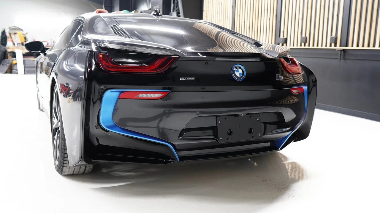 2014 BMW i8 - Image 10 of 21