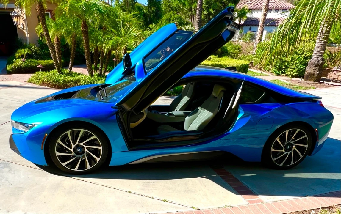 2014 BMW i8 - Image 3 of 10