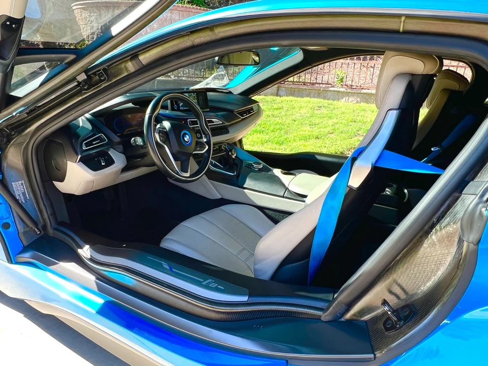 2014 BMW i8 - Image 8 of 10