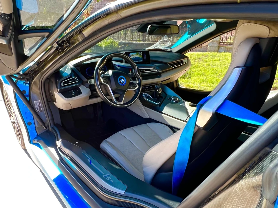 2014 BMW i8 - Image 6 of 10