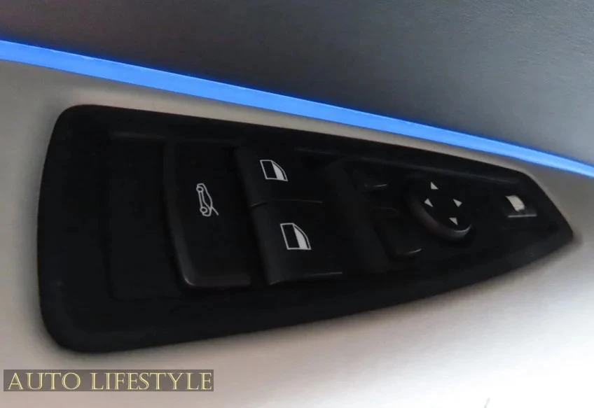 2014 BMW i8 - Image 23 of 31