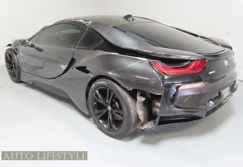 2014 BMW i8 - Image 7 of 31
