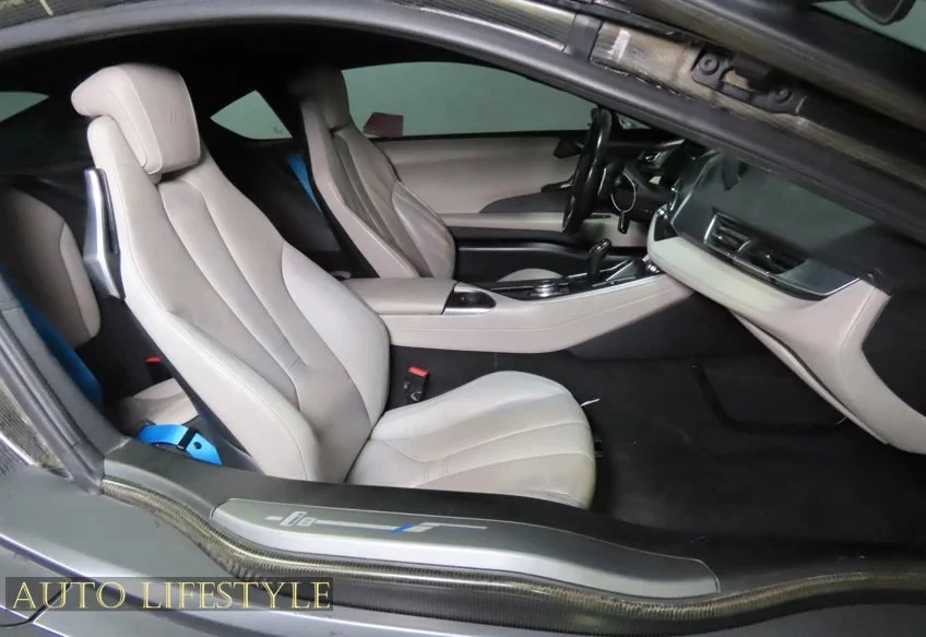 2014 BMW i8 - Image 14 of 31