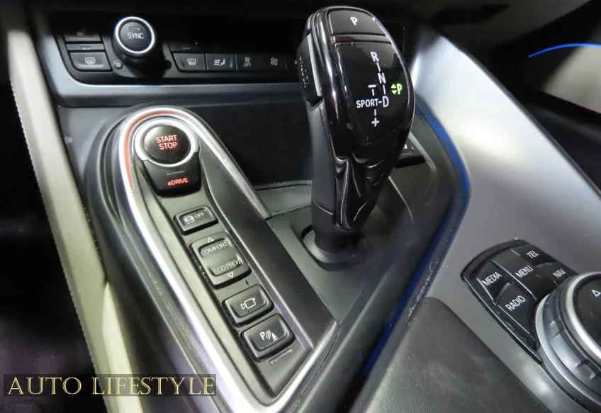2014 BMW i8 - Image 26 of 31