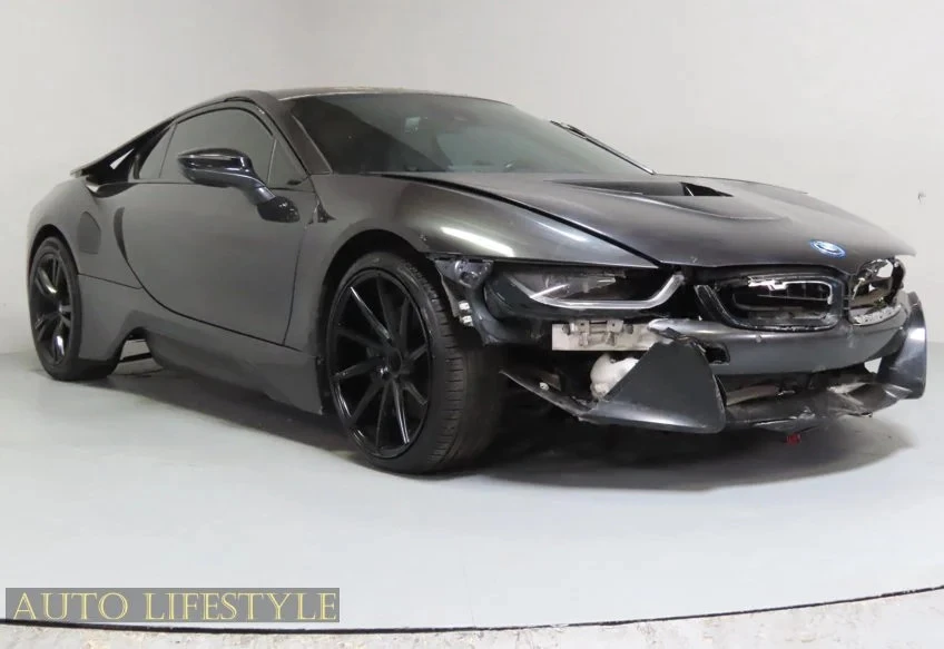 2014 BMW i8 - Image 3 of 31