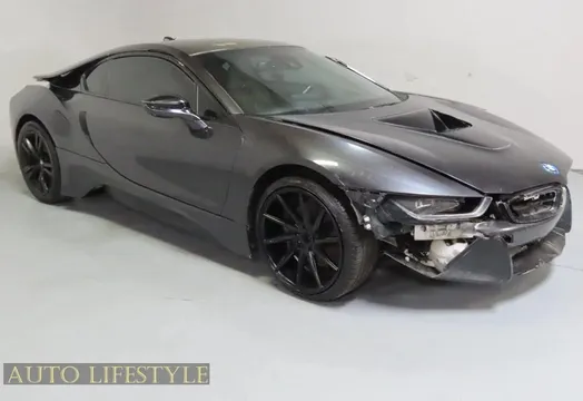 2014 BMW i8 Pure Impulse World