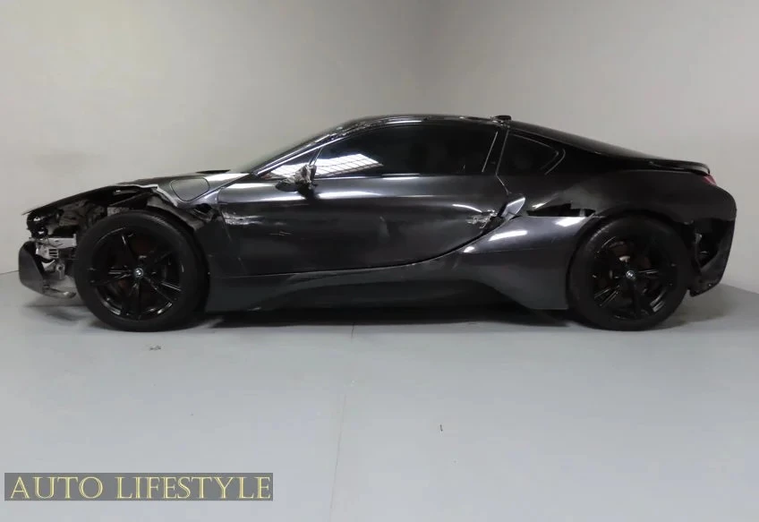 2014 BMW i8 - Image 6 of 31