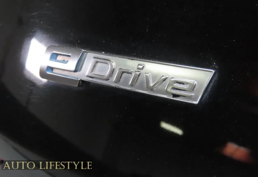 2014 BMW i8 - Image 20 of 31