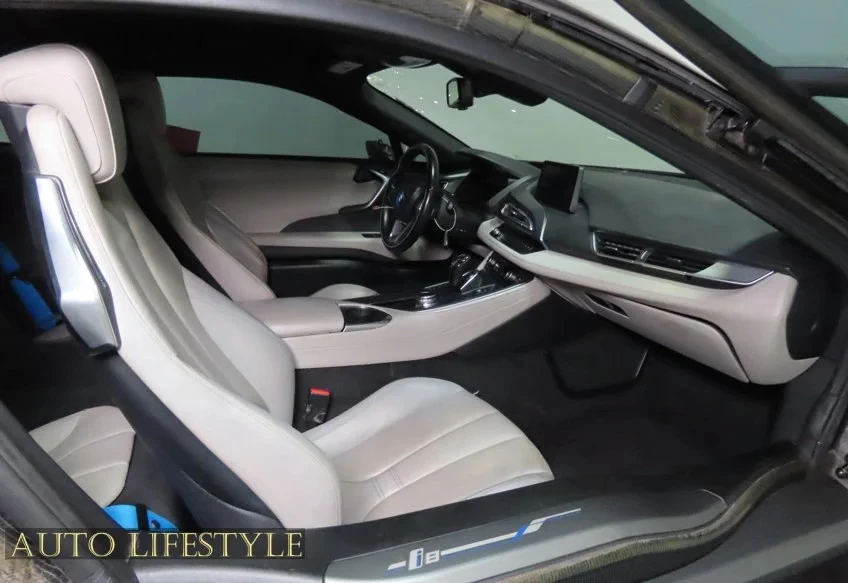 2014 BMW i8 - Image 13 of 31