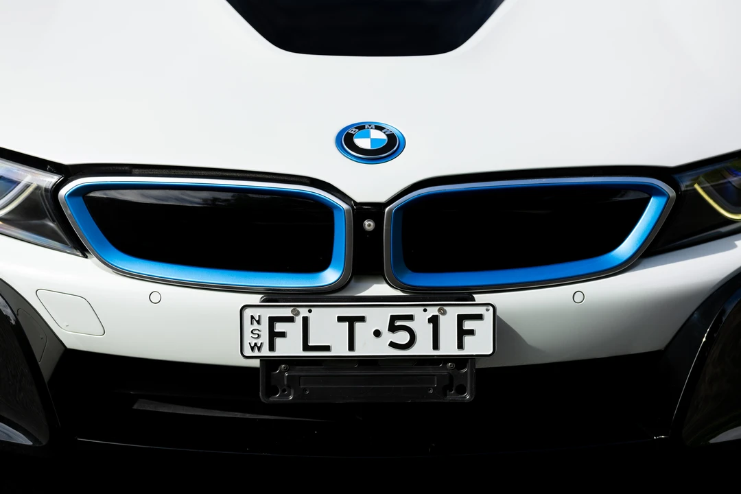 2014 BMW i8 - Image 27 of 31