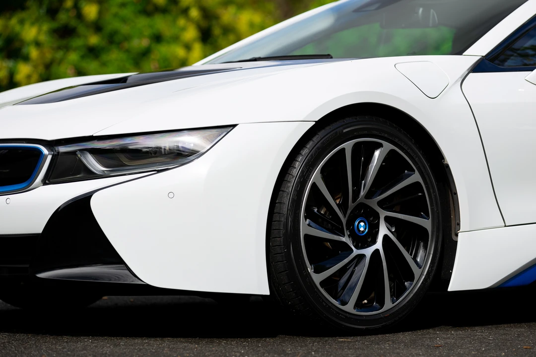 2014 BMW i8 - Image 18 of 31