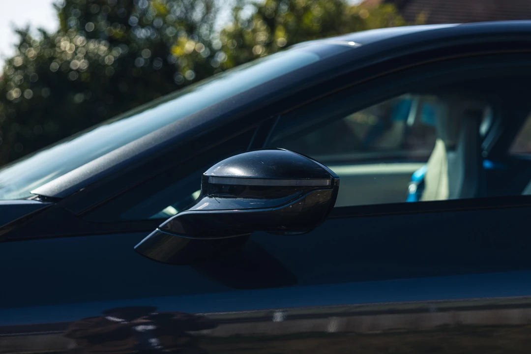 2014 BMW i8 - Image 28 of 31