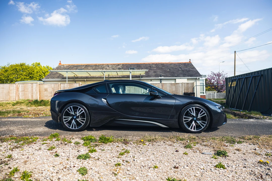 2014 BMW i8 - Image 8 of 31