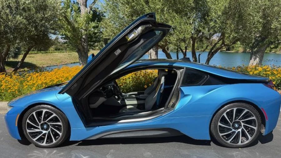 2014 BMW i8 - Image 2 of 7