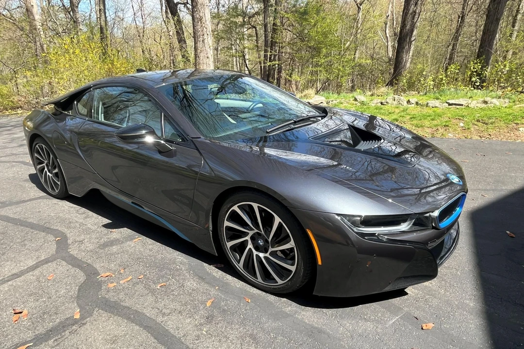 2014 BMW i8 - Image 24 of 31