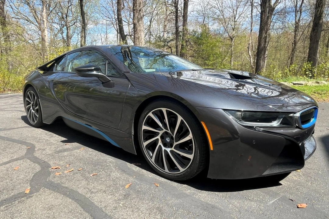 2014 BMW i8 - Image 26 of 31