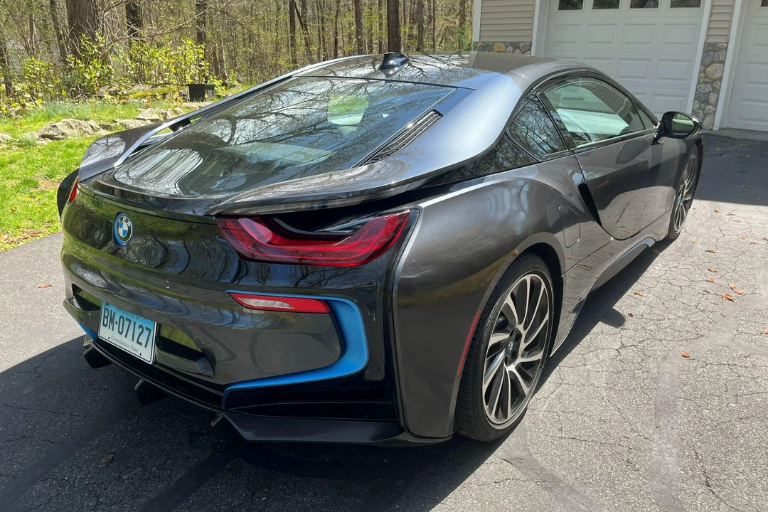 2014 BMW i8 - Image 20 of 31