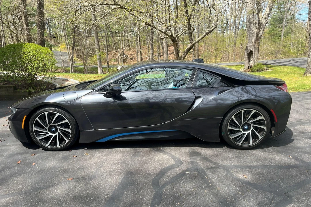 2014 BMW i8 - Image 15 of 31