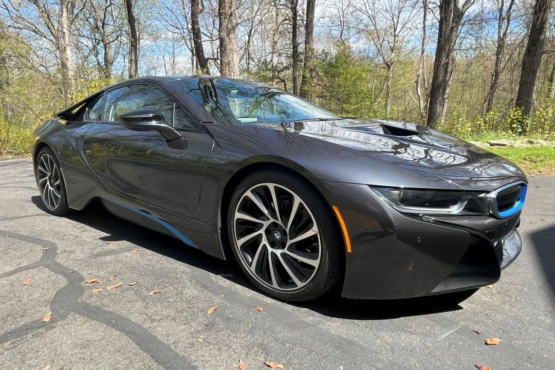 2014 BMW i8 - Image 25 of 31