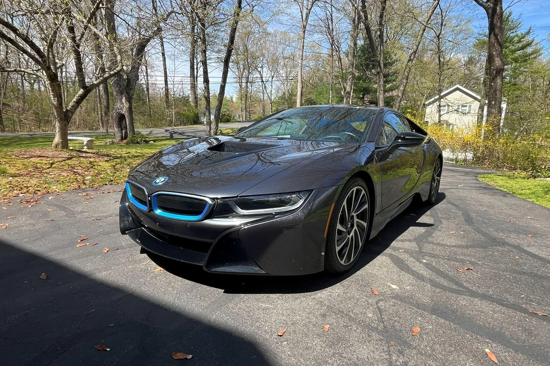 2014 BMW i8 - Image 11 of 31