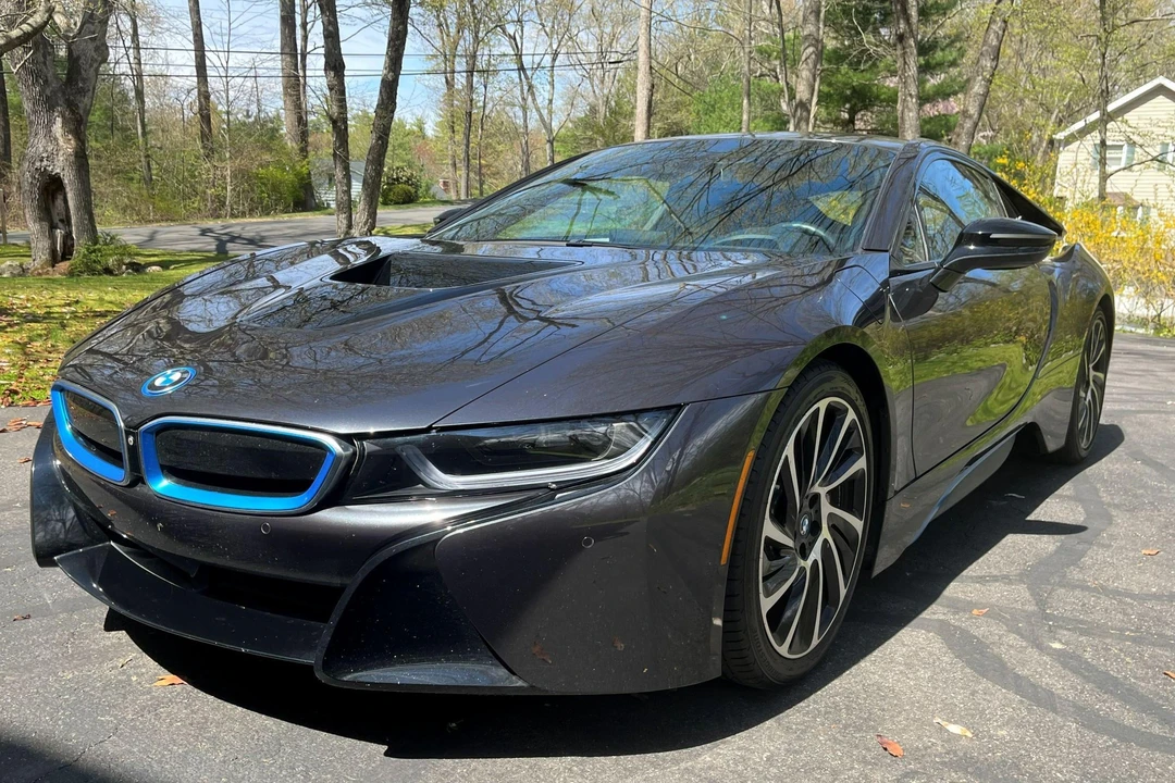 2014 BMW i8 - Image 12 of 31
