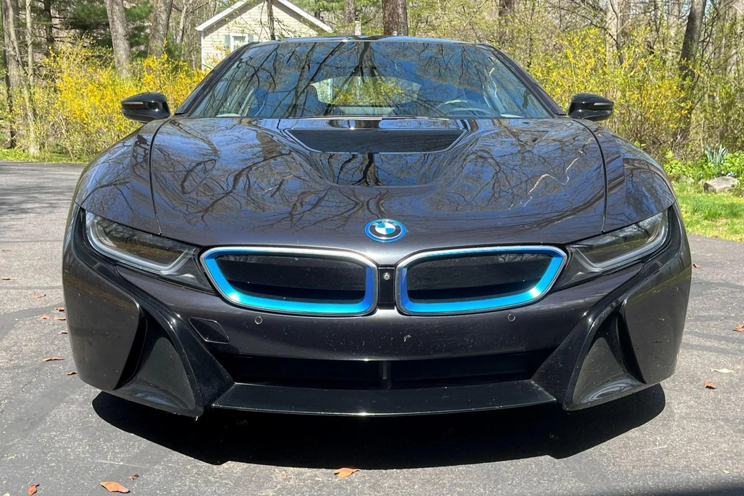2014 BMW i8 - Image 2 of 31