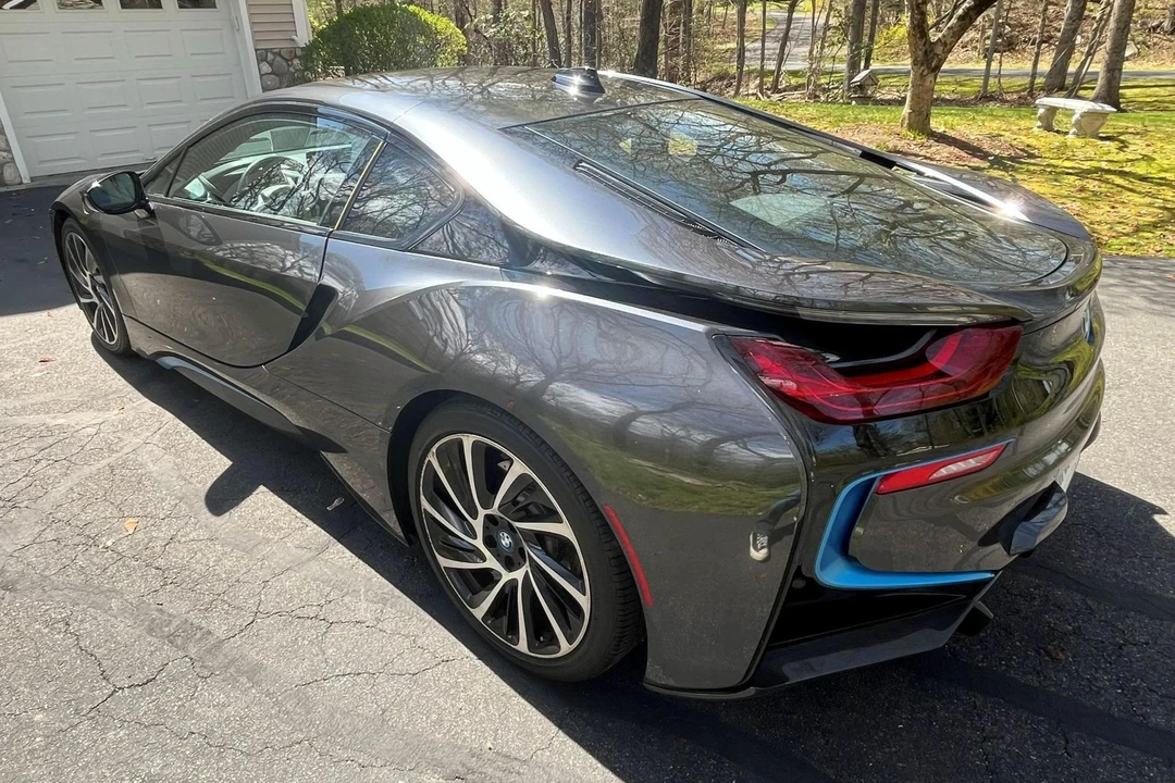 2014 BMW i8 - Image 4 of 31
