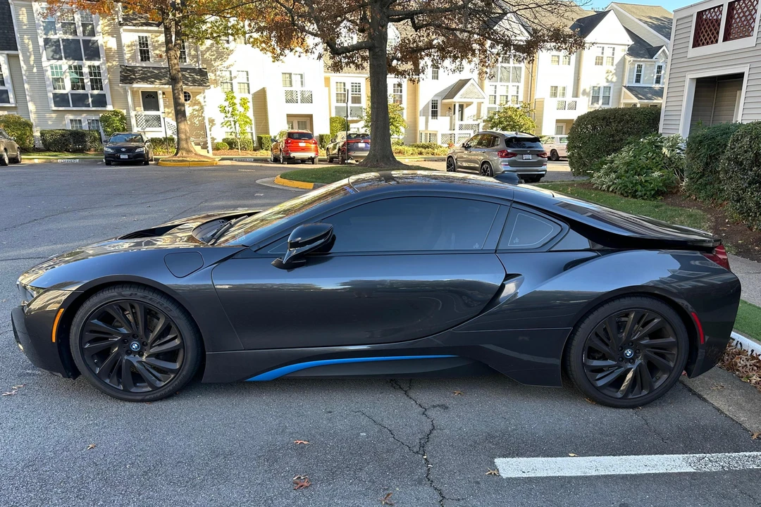 2014 BMW i8 - Image 3 of 31