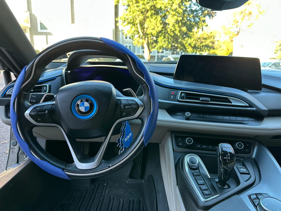 2014 BMW i8 - Image 31 of 31