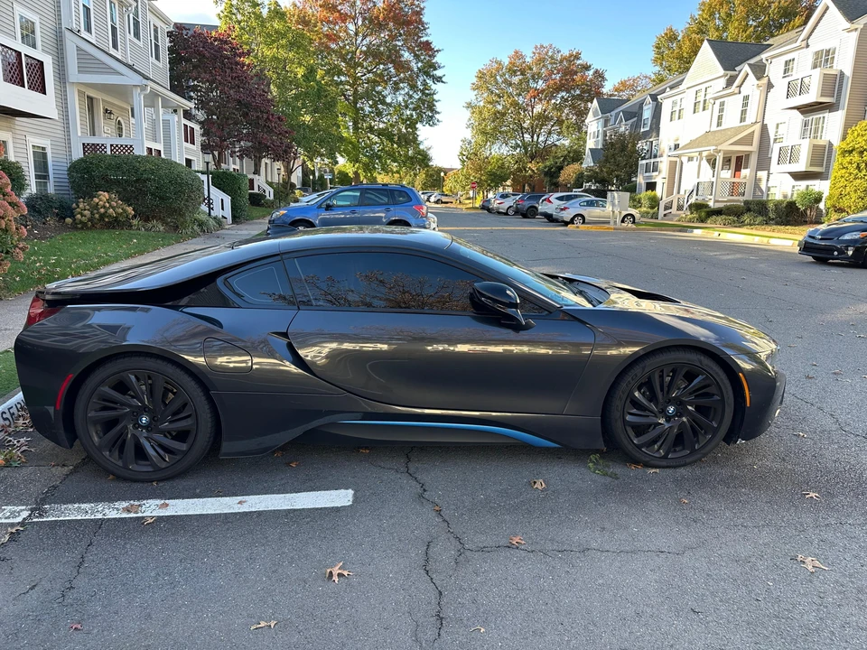 2014 BMW i8 - Image 8 of 31