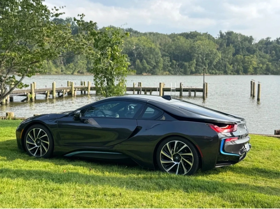 2014 BMW i8 - Image 11 of 21