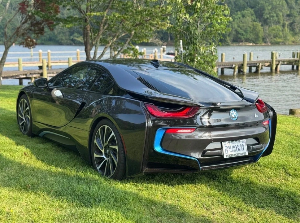 2014 BMW i8 - Image 10 of 21