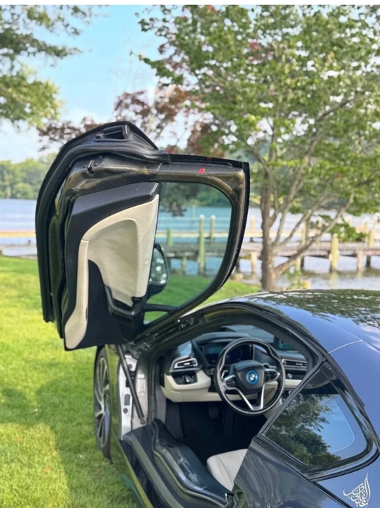 2014 BMW i8 - Image 19 of 21