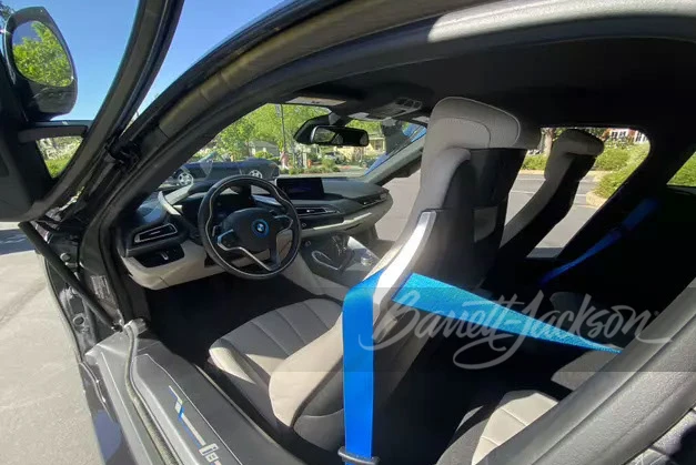 2014 BMW i8 - Image 9 of 12
