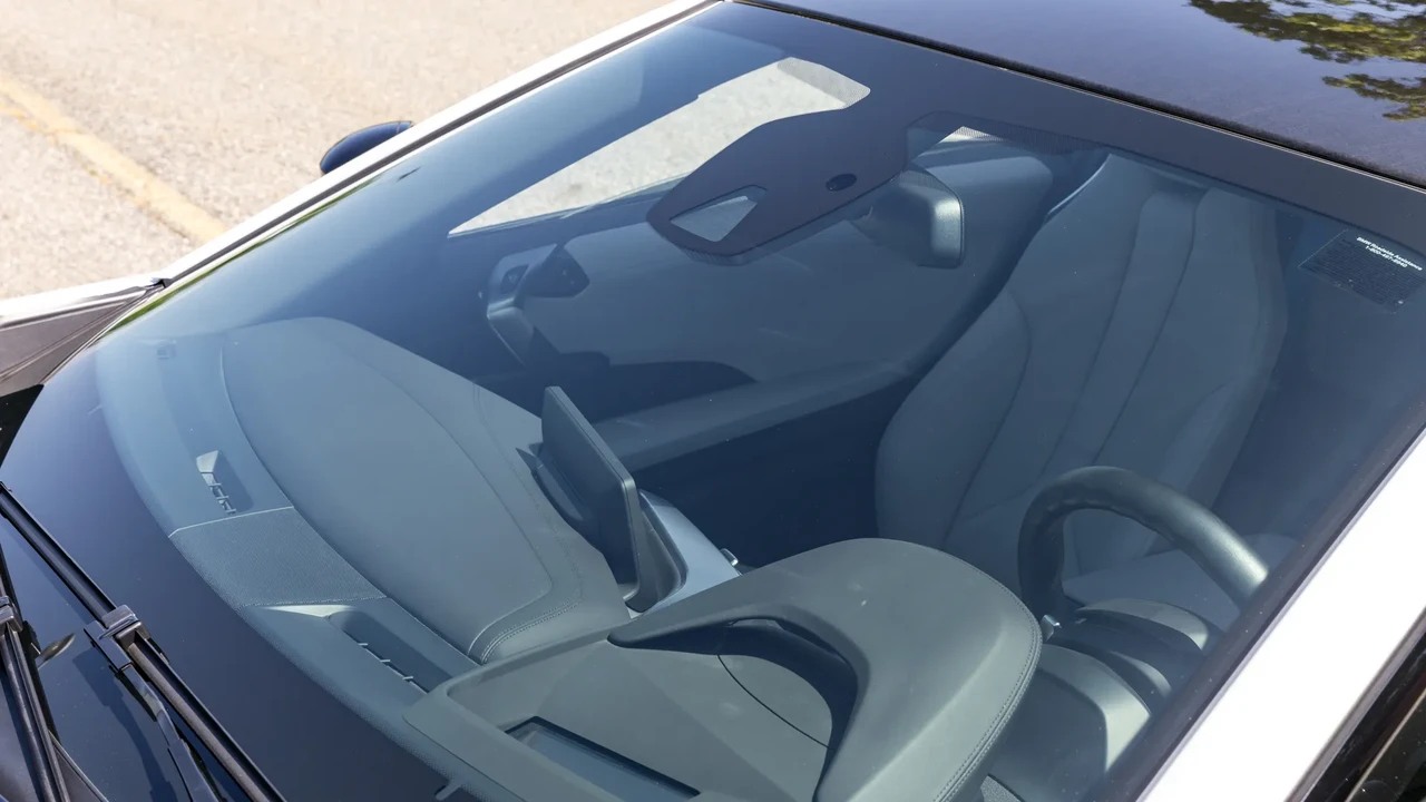2014 BMW i8 - Image 16 of 31