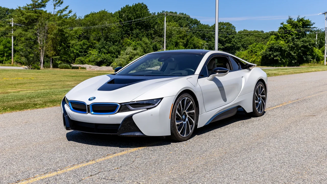 2014 BMW i8 - Image 9 of 31
