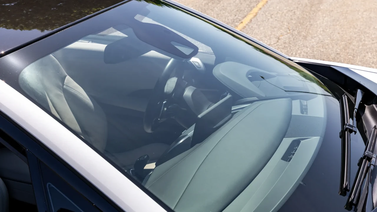 2014 BMW i8 - Image 17 of 31