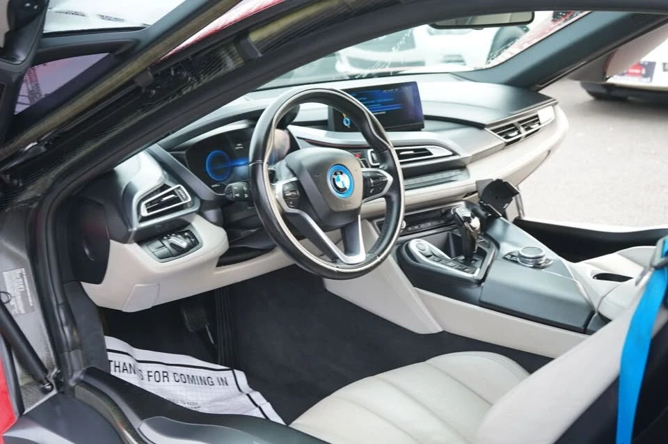 2014 BMW i8 - Image 9 of 17