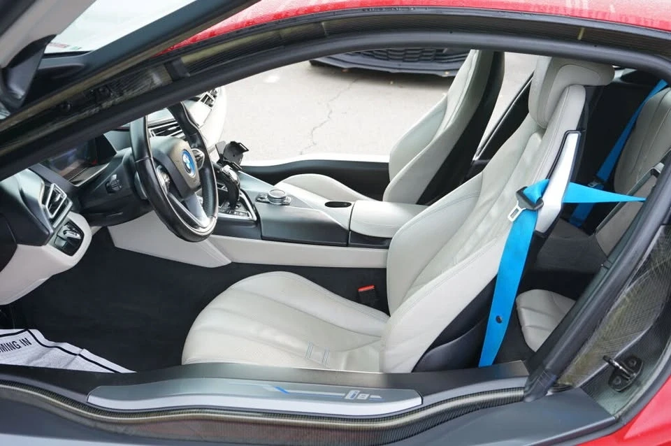 2014 BMW i8 - Image 10 of 17