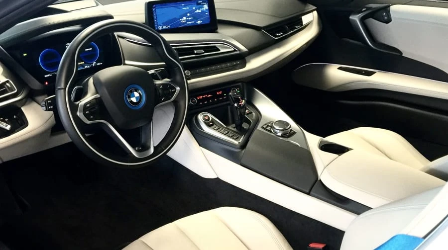2014 BMW i8 - Image 3 of 3