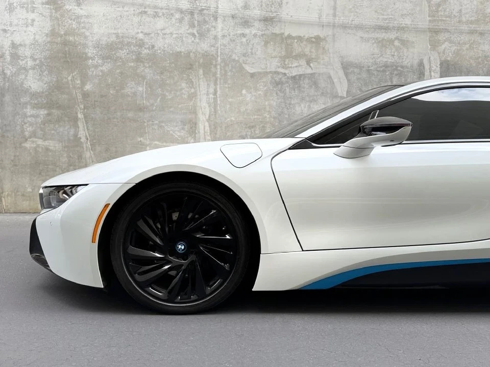 2014 BMW i8 - Image 9 of 21