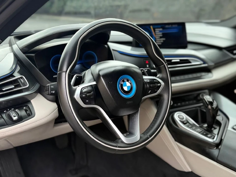 2014 BMW i8 - Image 18 of 21