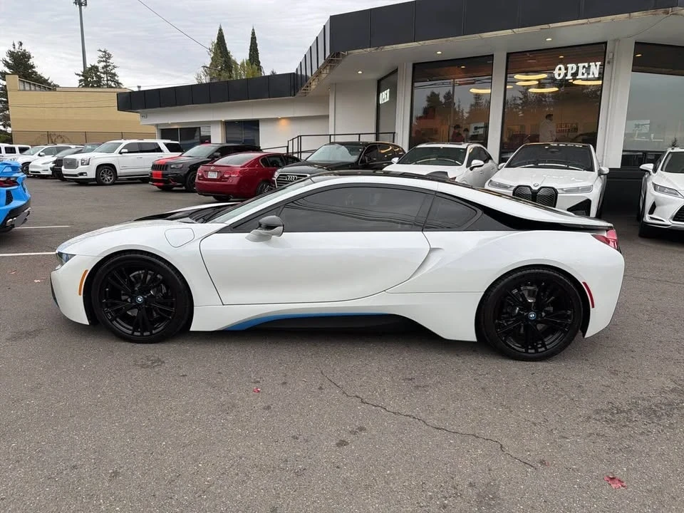 2014 BMW i8 - Image 2 of 20