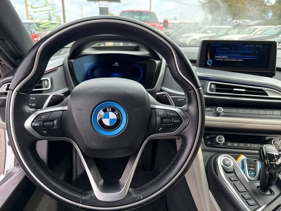 2014 BMW i8 - Image 8 of 9