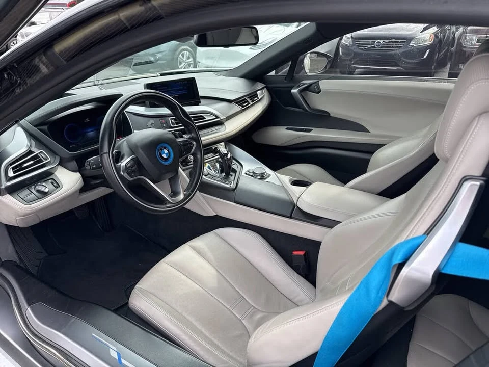 2014 BMW i8 - Image 7 of 9