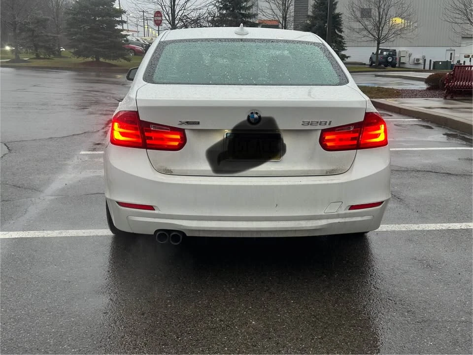2014 BMW iX - Image 2 of 3