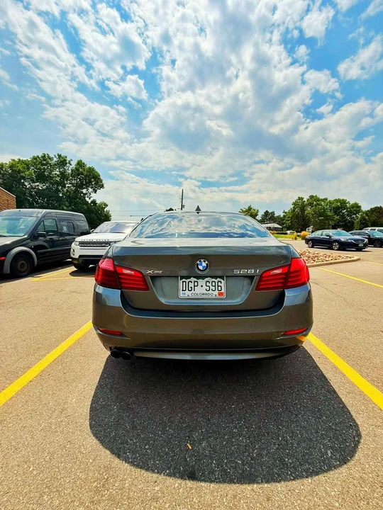 2014 BMW iX - Image 3 of 4